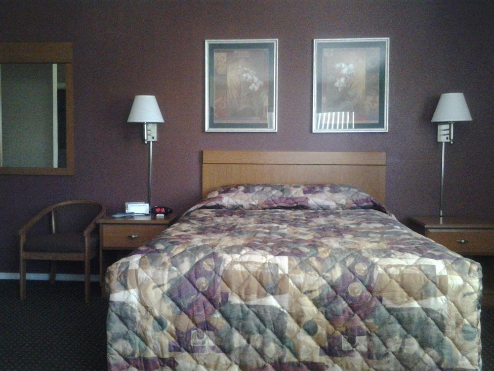 Maple Leaf Motel Shady Cove Экстерьер фото